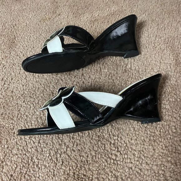 Size 8 Black and White Heels - Picture 3 of 3